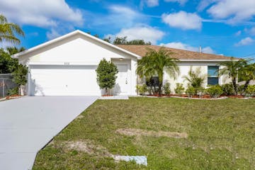 502 WHITEHALL AVE SW PALM BAY, FL 32908